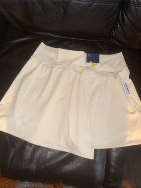 Old Navy Cream Athletic Skort
